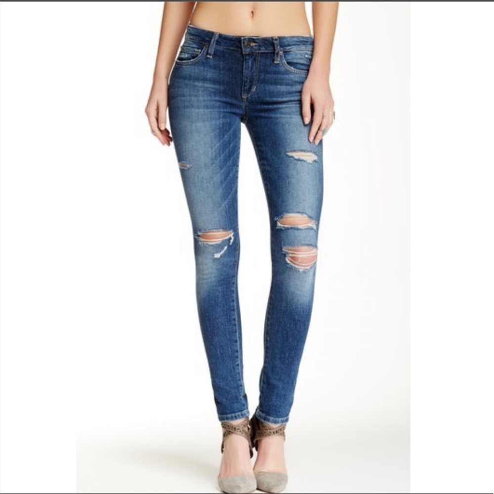 🌺Joe's Jeans Distressed Skinny Jeans (3/$50)